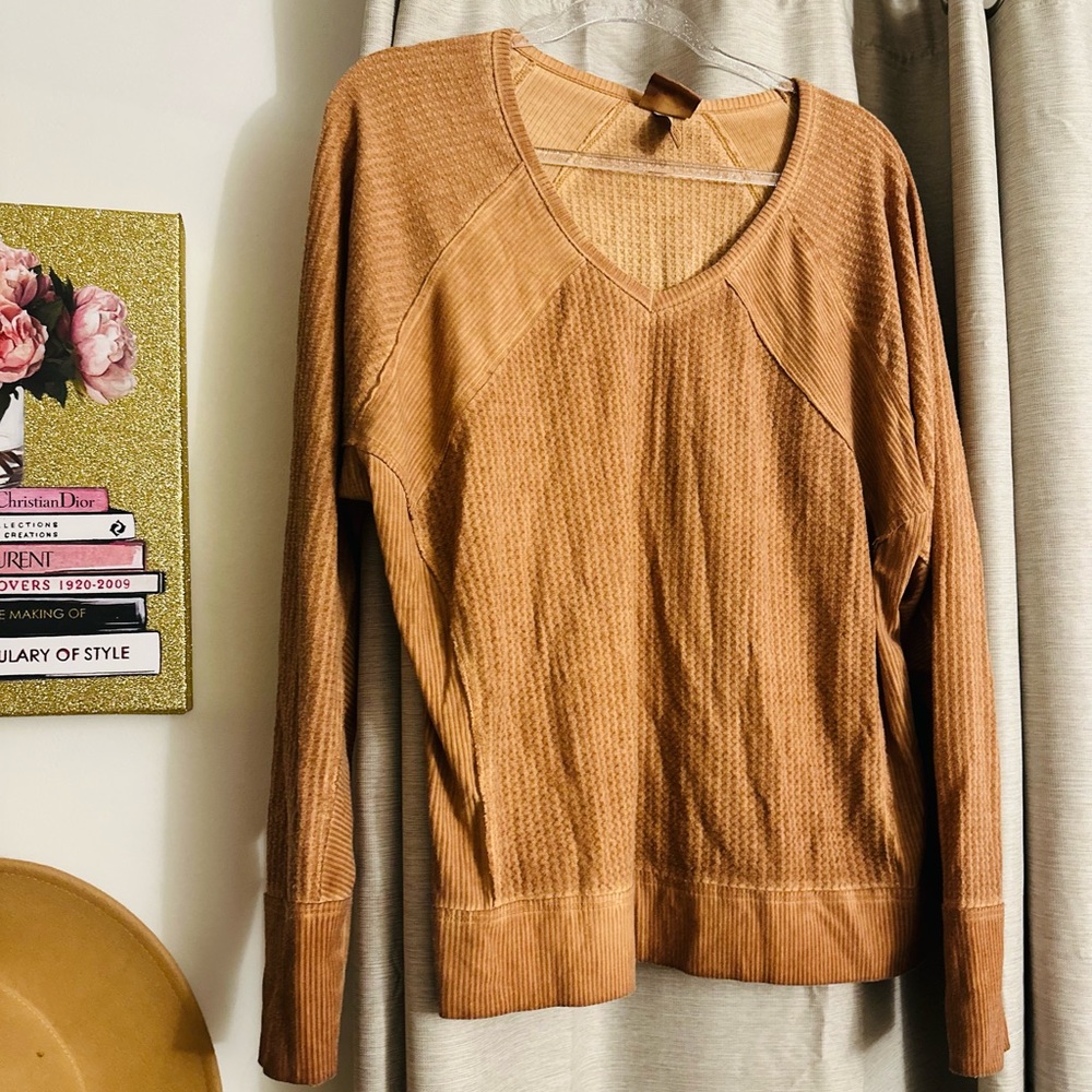 Long sleeve top